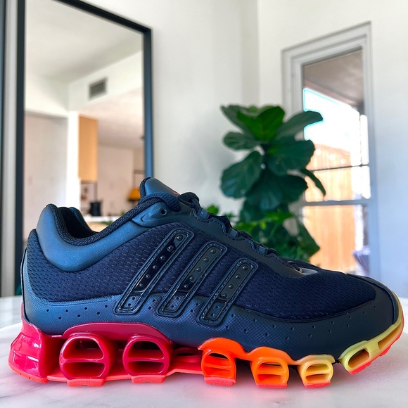 adidas Megaride Core Black/ Better Scarlet /Solar Orange - Picture 6 of 12